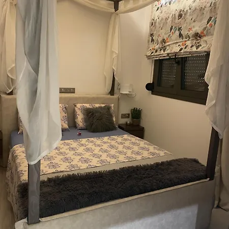 Luxury 2-bath Family Metro 1 Minute 塞萨洛尼基