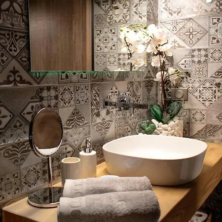Luxury 2-bath Family Metro 1 Minute *