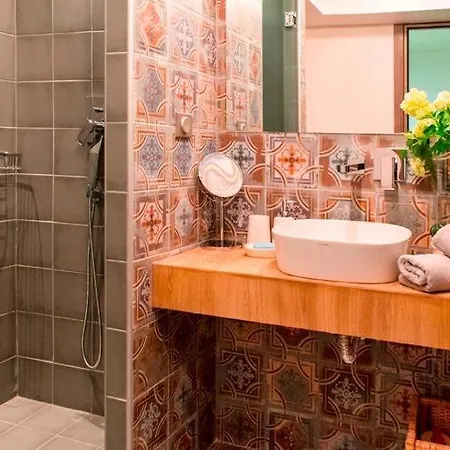公寓 Luxury 2-bath Family Metro 1 Minute